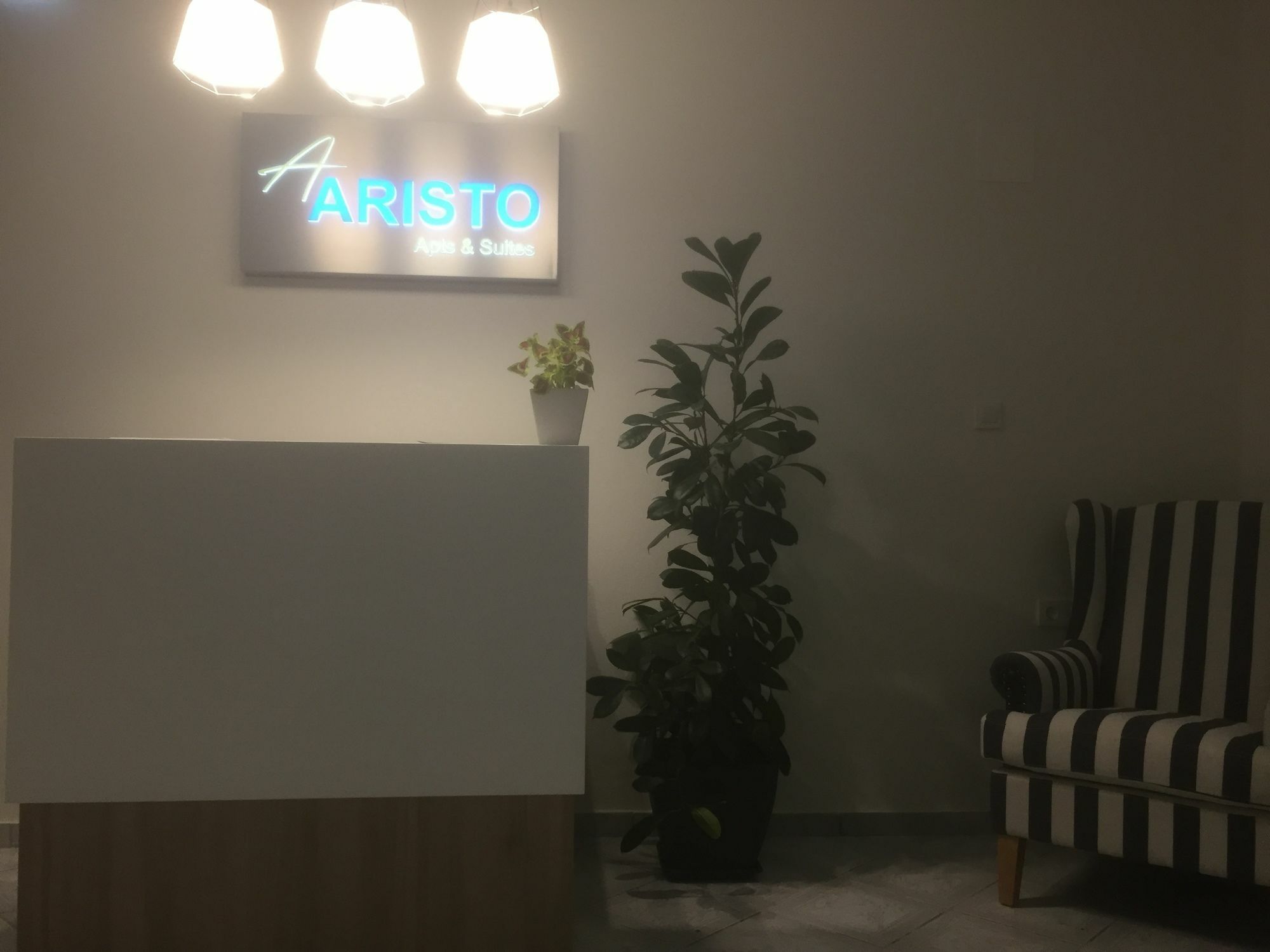 Aristo Apts Hersonissos  Exteriör bild